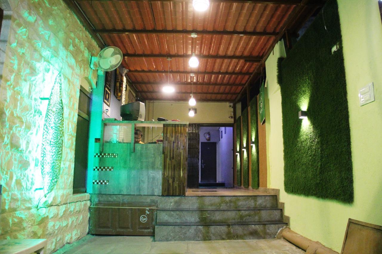 Yuvraj Lodge Osmanabad 외부 사진